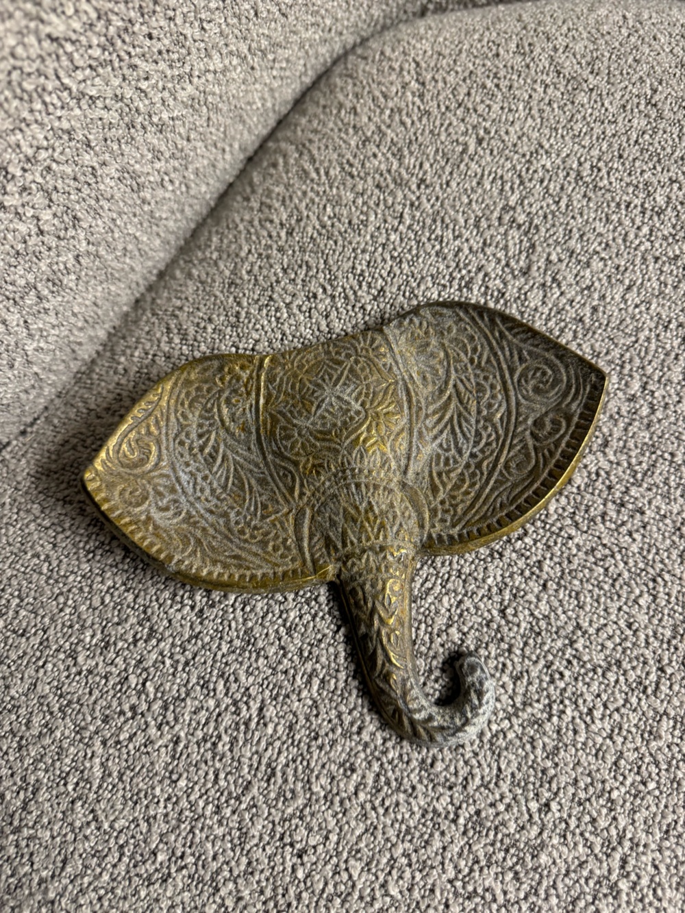 Elephant head keychain, or spoon rest